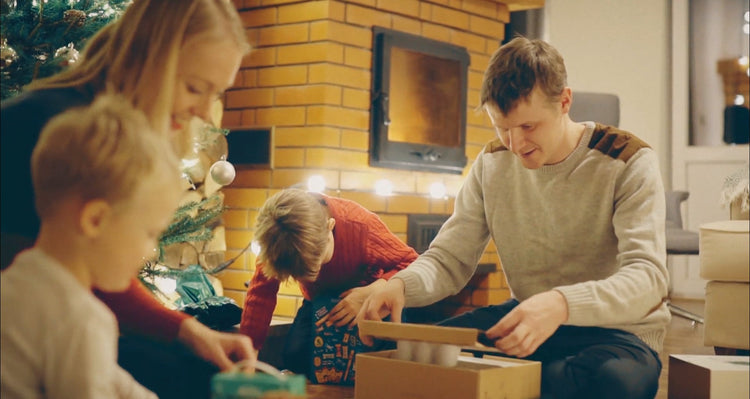 Holiday Gifts to Bring Light and Colour to Any Home